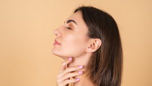 از بین بردن غبغب