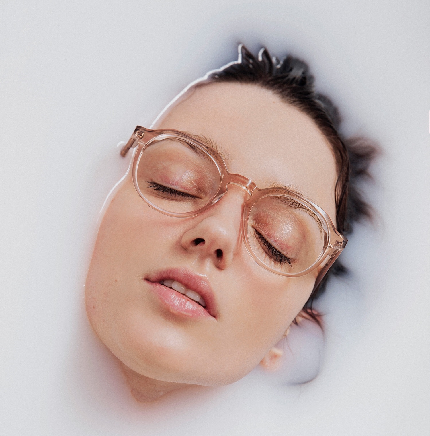 شناخت نوع پوست - افزایش ماندگاری کرم پودر