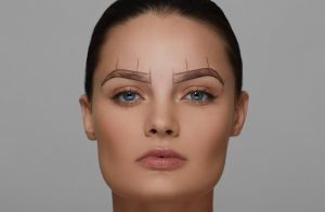 پاک کردن تاتو ابرو