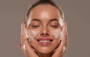 روتین پوست چرب و منافذ باز