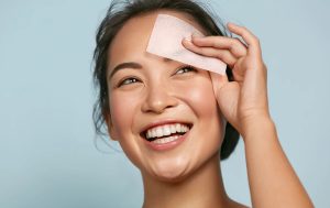 علت چرب شدن پوست صورت