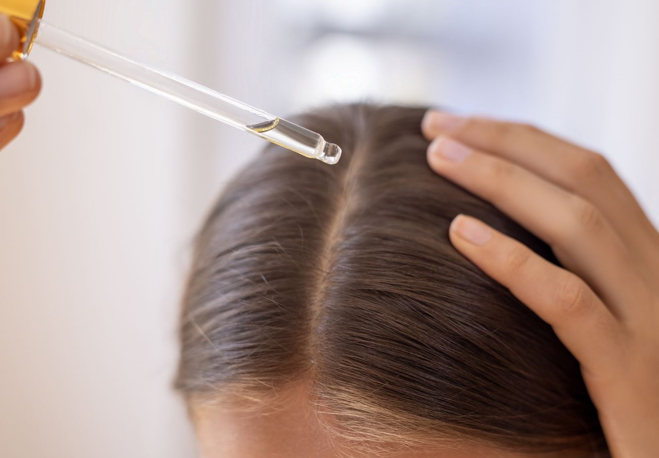 علت نازک شدن مو - روش های ضخیم شدن مو