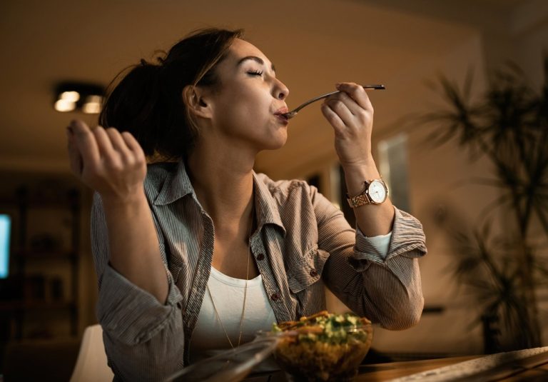 پرخوری شبانه