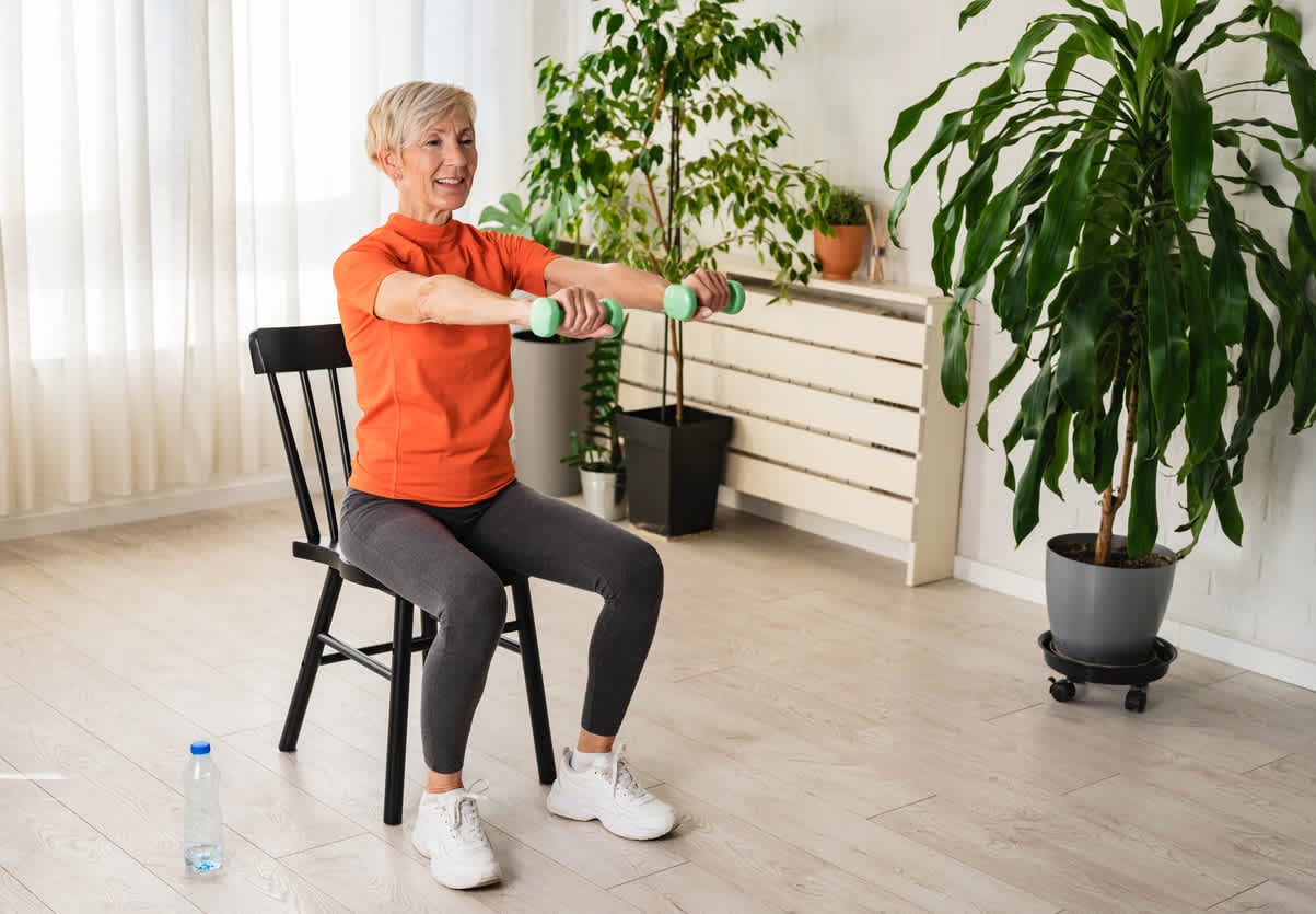 دمبل نشسته - ورزش های نشسته روی صندلی