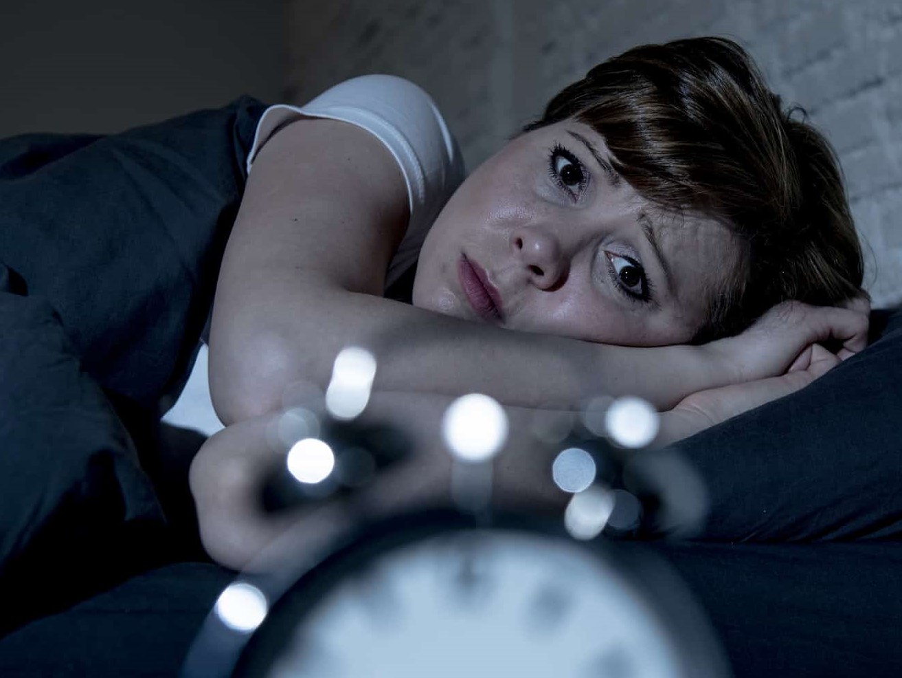 عوارض بی خوابی - ارتباط بی خوابی با چاقی