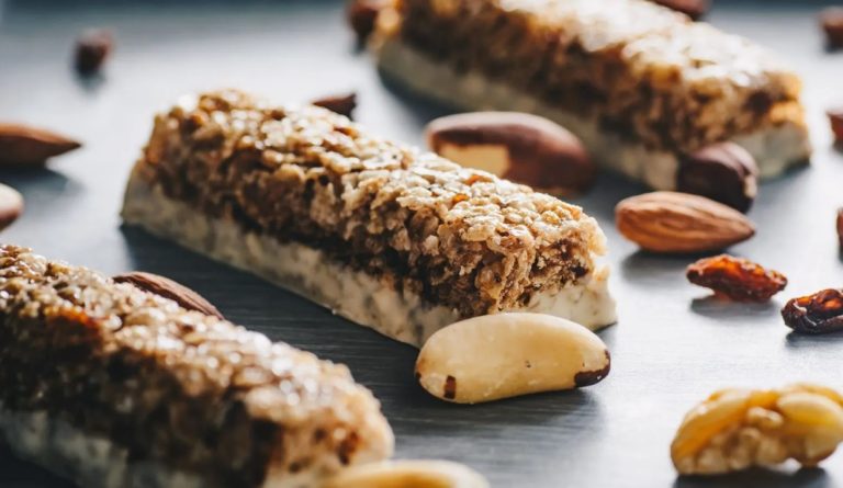 طرز تهیه پروتئین بار رژیمی