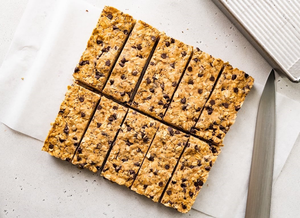 طرز تهیه پروتئین بار رژیمی با کنجد و عسل