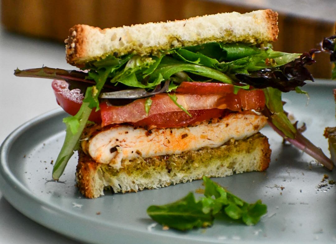 ساندویچ مرغ و سبزیجات - فست فود رژیمی