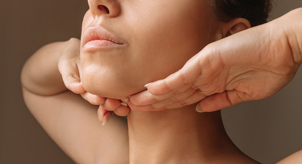 از بین بردن غبغب - از بین بردن غبغب با ماساژ