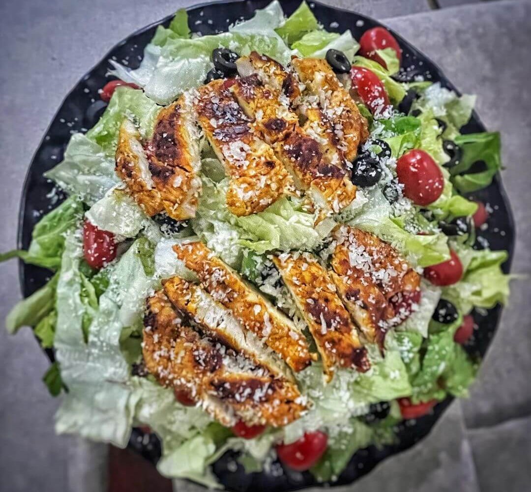 سالاد سزار - غذای بدون نان برای شام