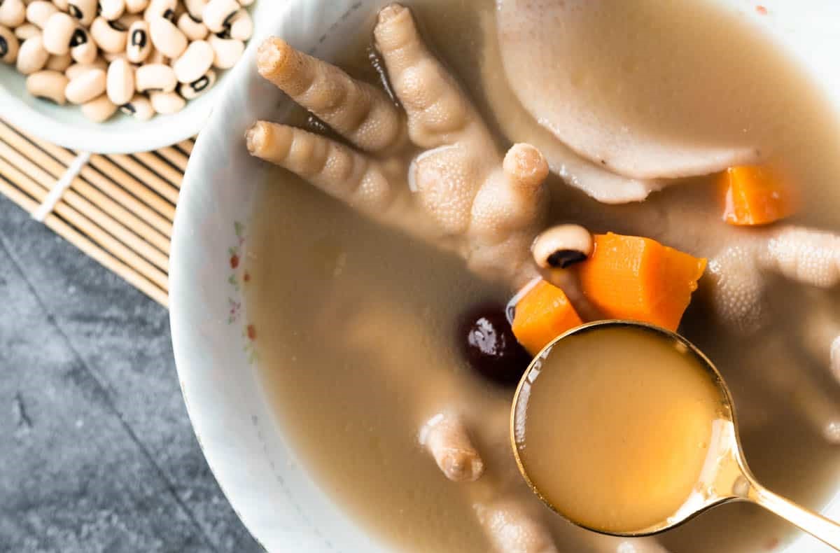 سوپ پای مرغ - خواص پای مرغ برای پوست صورت