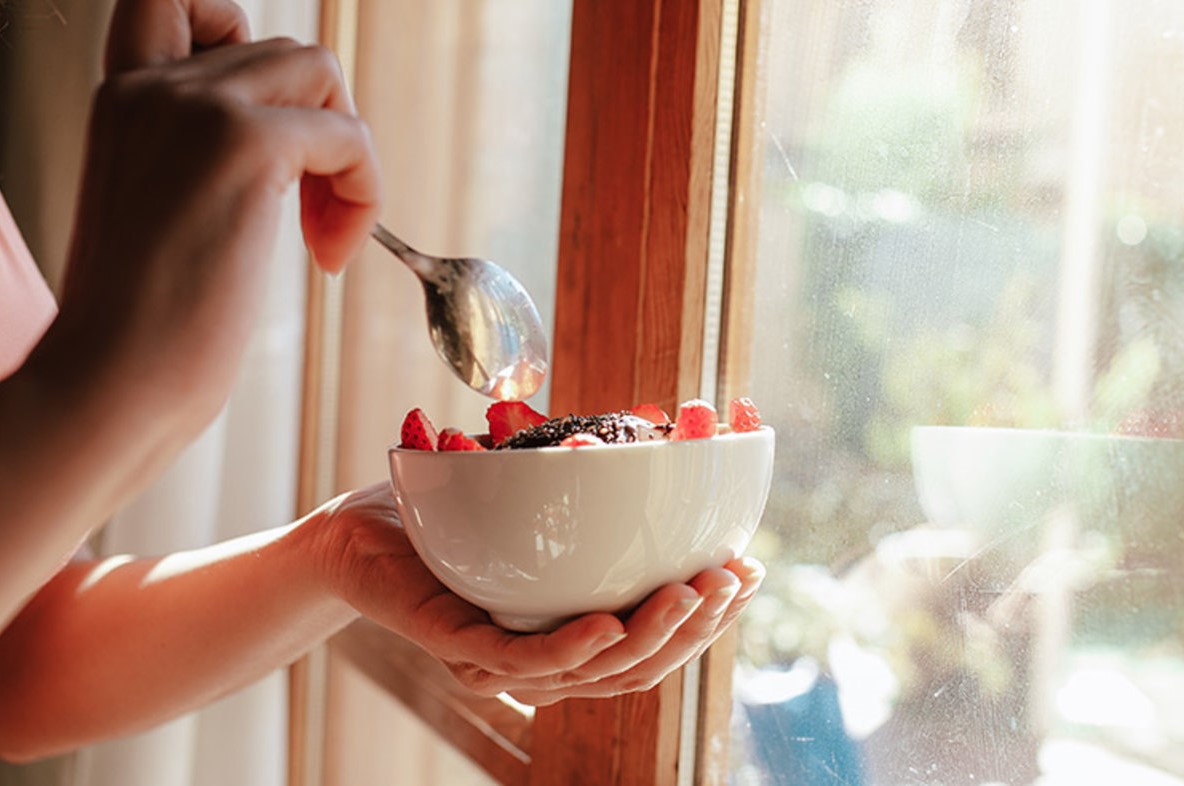 ماست یونانی - نوشیدنی قبل از صبحانه برای لاغری